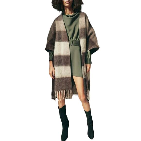 ZARA Fringed Plaid Poncho checked fringe boho open front sweater dark camel Sz M - Picture 3 of 9